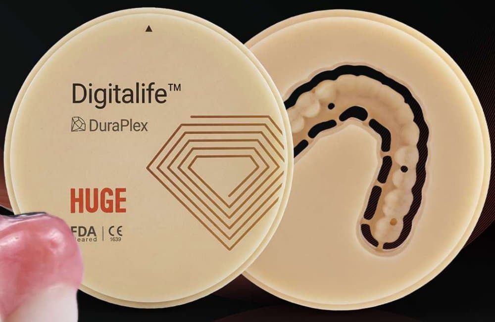 Disque PMMA renforcé pour implants